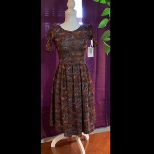 4/$20 NWT Lularoe Amelia Dress